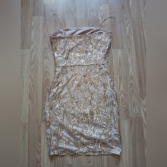 Lovely Day Women's Elegant Rose Gold Sequin Dress - Picture 4 of 9